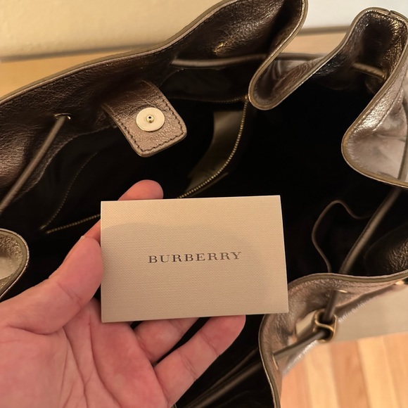 Burberry Metallic Leather Drawstring Satchel Bag NEW WITHOUT TAGS - Picture 7 of 11
